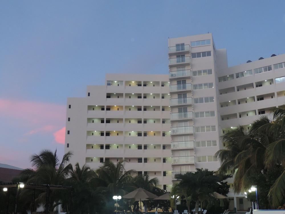 Hotel Calypso Cancún Exteriér fotografie